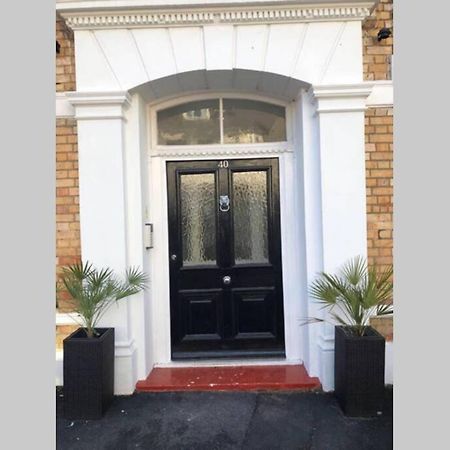 Stylish 2 Bed 2 Bath *Close To Beach And Centre With Parking* Bournemouth Dış mekan fotoğraf